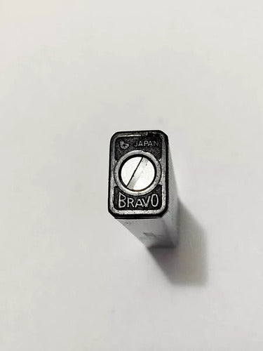 Isqueiro Antigo Japonês Cor Prata - Bravo Japan