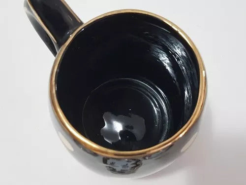 Caneca E 3 Pratinhos Decorativos Em Porcelana Antiga