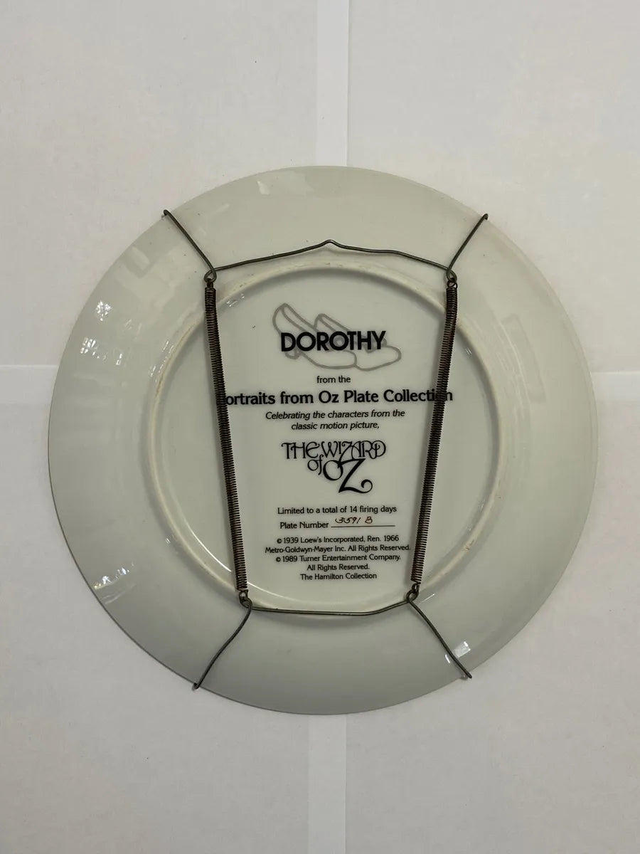 Prato Decorativo Antigo Dorothy - O Magico De Oz Ouro 23k Dourado Dorothy