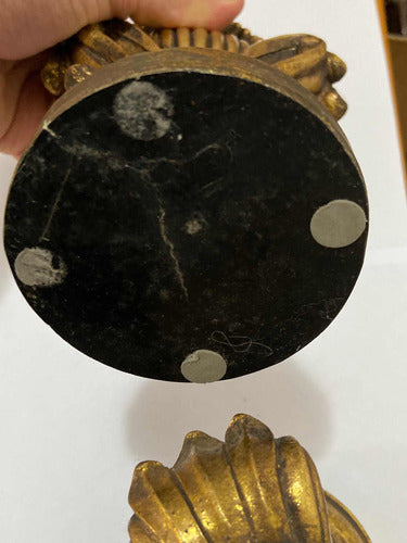 Antiga Escultura Flor De Liz Dourada