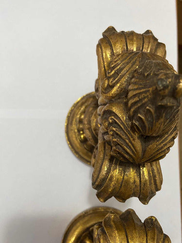 Antiga Escultura Flor De Liz Dourada