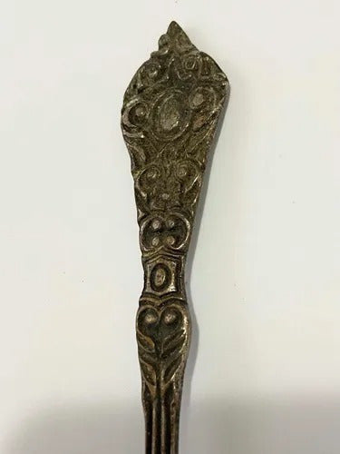 Colher Antiga Com Detalhes