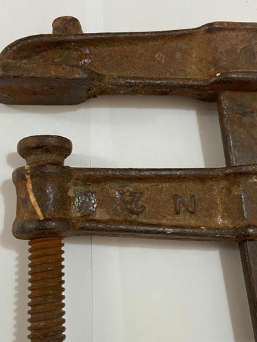 Grampo Antigo Tipo F Em Ferro Maciço - Ferramenta