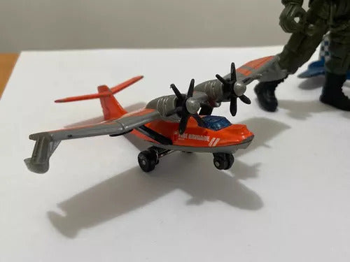 Brinquedos Antigos Soldado E Aviões