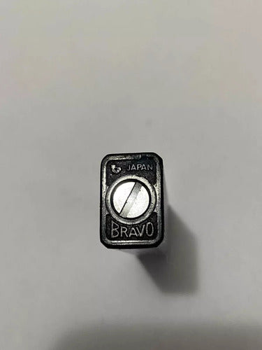 Isqueiro Antigo Japonês Cor Prata - Bravo Japan