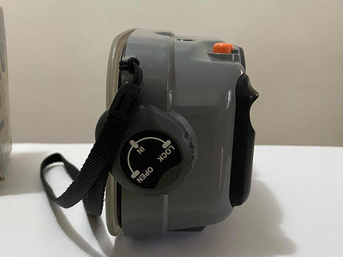 Antiga Câmera Fotográfica Anfibia Epoque Et 100 Plus Aquatic