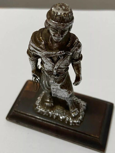 Escultura Antiga Gaucho Laçador Cor Prata