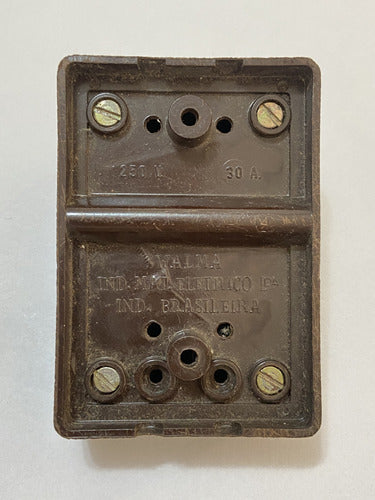 Interruptor De Luz Antigo De Parede Retangular em Baquelite
