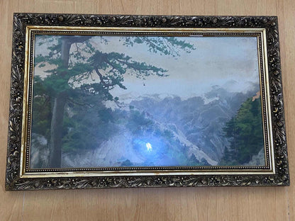 Quadro Antigo Montanhas Em Tecido - Moldura Dourada