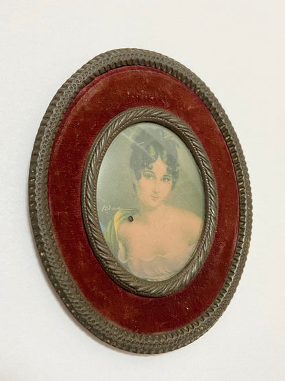Quadro Oval Antigo Busto Feminino Europeu Assinado