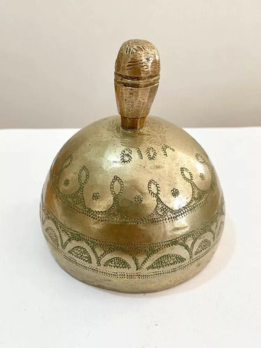 Antigo Sino Dourado De Metal Com Desenhos