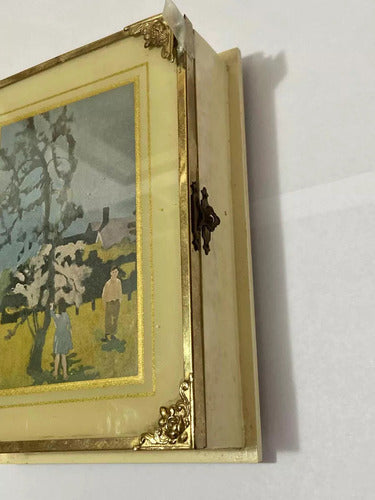 Antiga Caixa Porta Joias De Madeira Com Detalhes Dourados