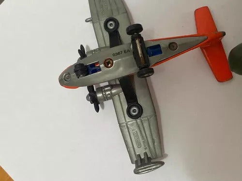 Brinquedos Antigos Soldado E Aviões