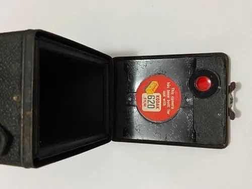 Câmera Antiga Kodak Six-20 London Com Capa