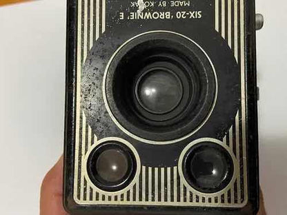 Câmera Antiga Kodak Six-20 London Com Capa