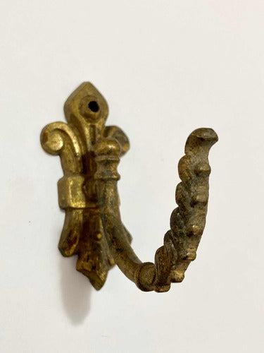 Antigo Suporte Gancho De Parede Em Bronze Ornamentado