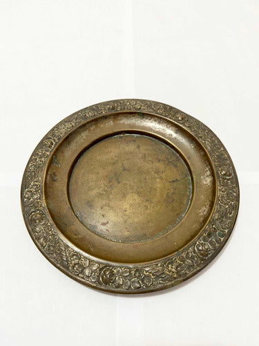 Prato Antigo De Bronze Francês Com Desenhos