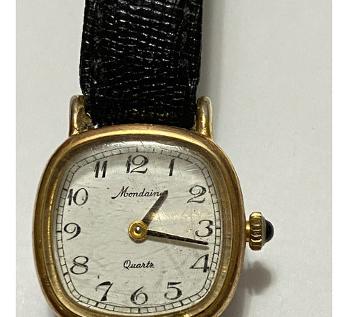 Relógio Antigo Mondaine Quartz Dourado
