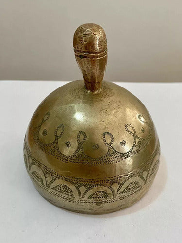 Antigo Sino Dourado De Metal Com Desenhos