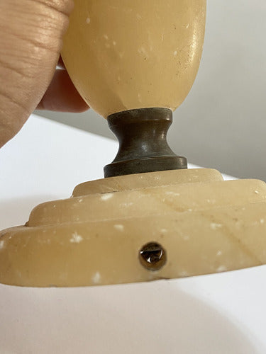 Luminária Antiga De Mesa Em Alabastro