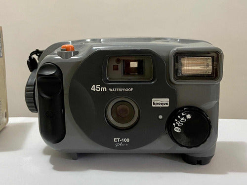 Antiga Câmera Fotográfica Anfibia Epoque Et 100 Plus Aquatic