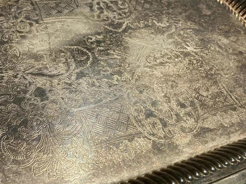 Bandeja Antiga De Metal Com Desenhos Cor Prata