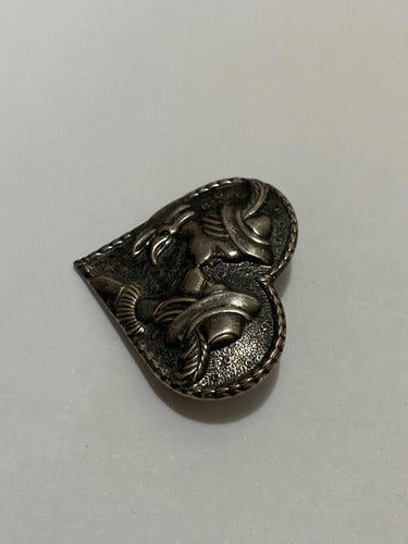 Antigo Broche Coração Beijo Cor Prata