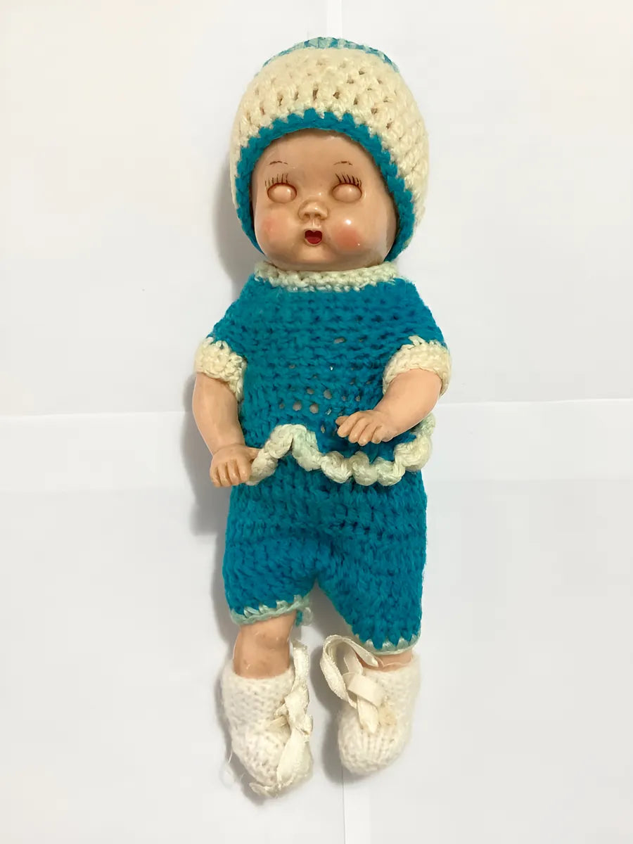 Boneca Estrela Antiga C/ Roupinha Croche E Olhos De Dormir