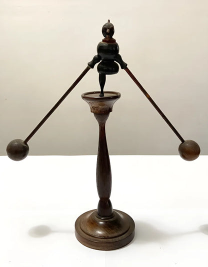 Brinquedo Antigo - Saci Em Jacarandá Medindo 22 Cm