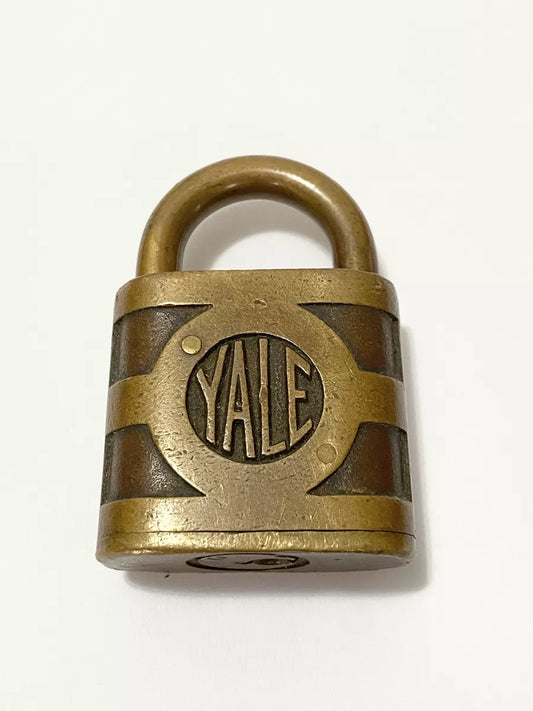 Cadeado Antigo Yale Y&t