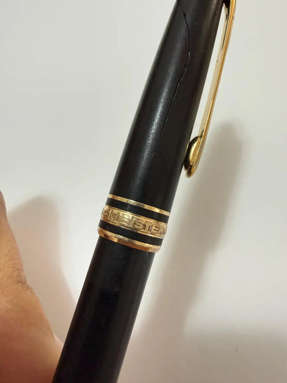 Caneta Antiga Montblanc Meisterstück Preta Detalhes Dourados