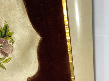 Quadro Antigo Bordado Floral Em Tecido