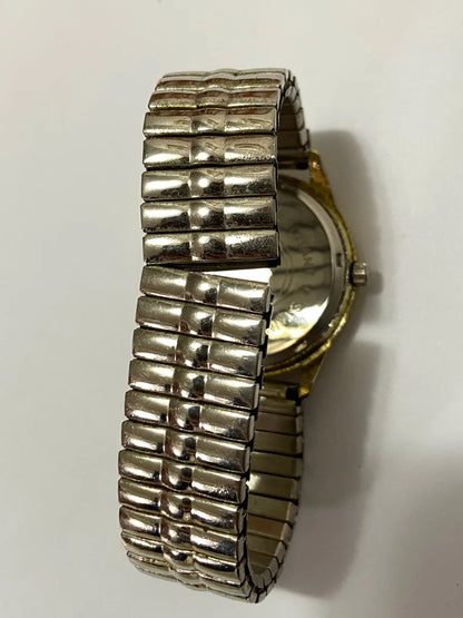 Relógio Antigo Quartz Dourado Pulseira Elastica Water Resist Prateado