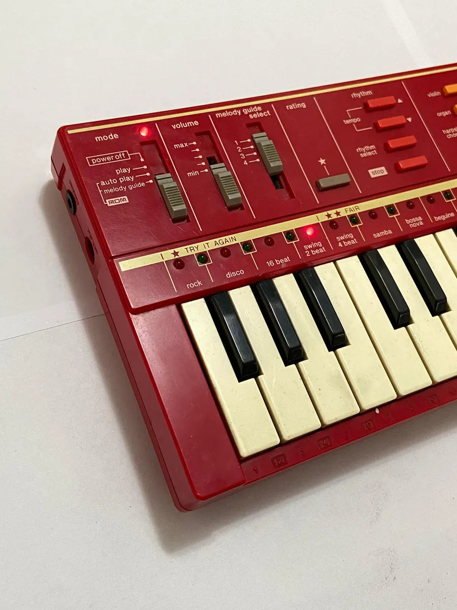 Teclado Antigo Casio Pt-82 Vermelho C/ Cartucho Rom Anos 80