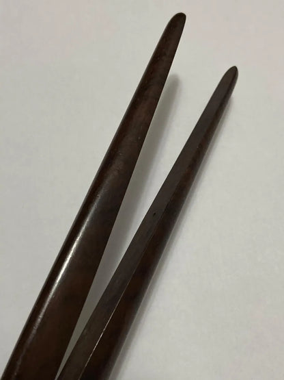 Pegador Antigo Em Madeira Nobre 28cm