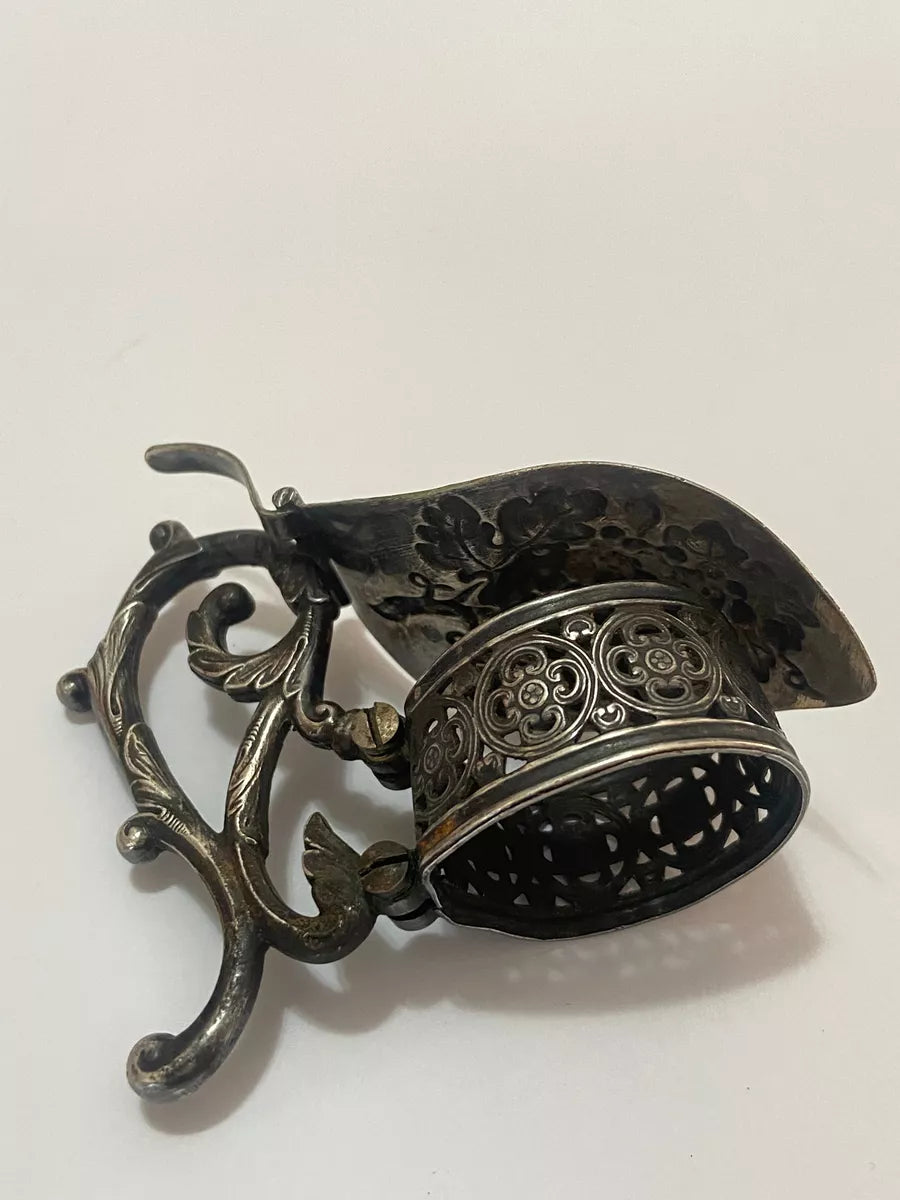 Tampa De Garrafa Cacho De Uva Prata Antiga Prateado