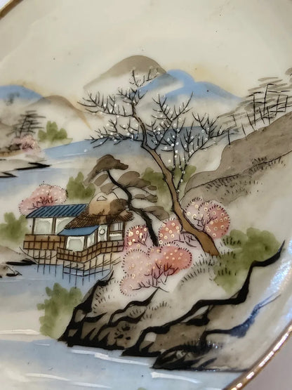 Prato Japonês Antigo Em Porcelana Pintado À Mão Colorido