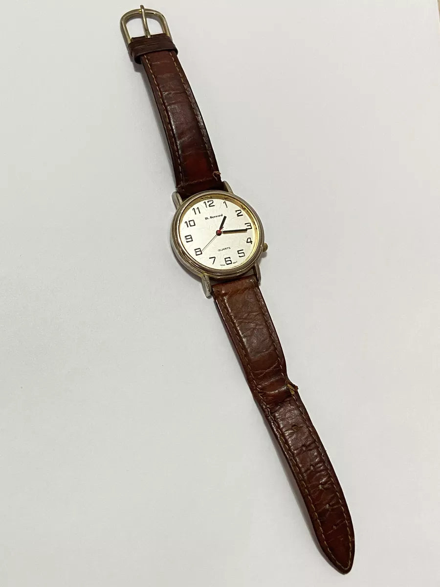 Relógio Antigo St Bernard Quartz Hong Kong Marrom