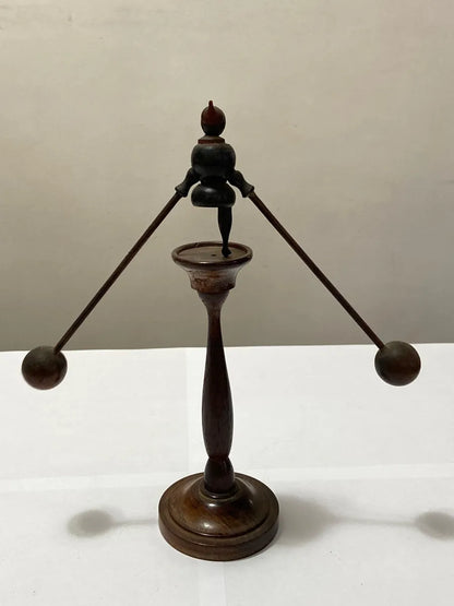 Brinquedo Antigo - Saci Em Jacarandá Medindo 22 Cm