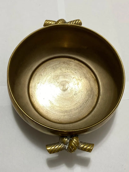 Antiga Tigela Em Metal Com Alças Ornamentais Corda