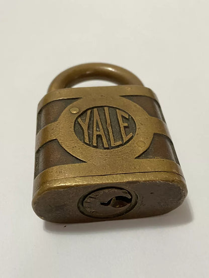 Cadeado Antigo Yale Y&t
