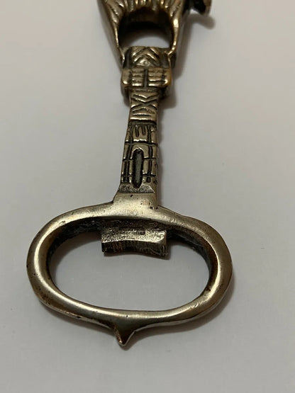 Abridor De Garrafas Antigo Lhama Peruana Cor Prata Prateado