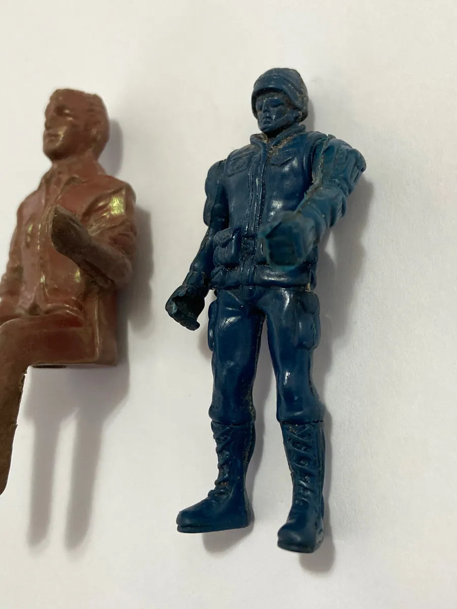 2 Bonecos Antigos - Piloto E Soldado Verde