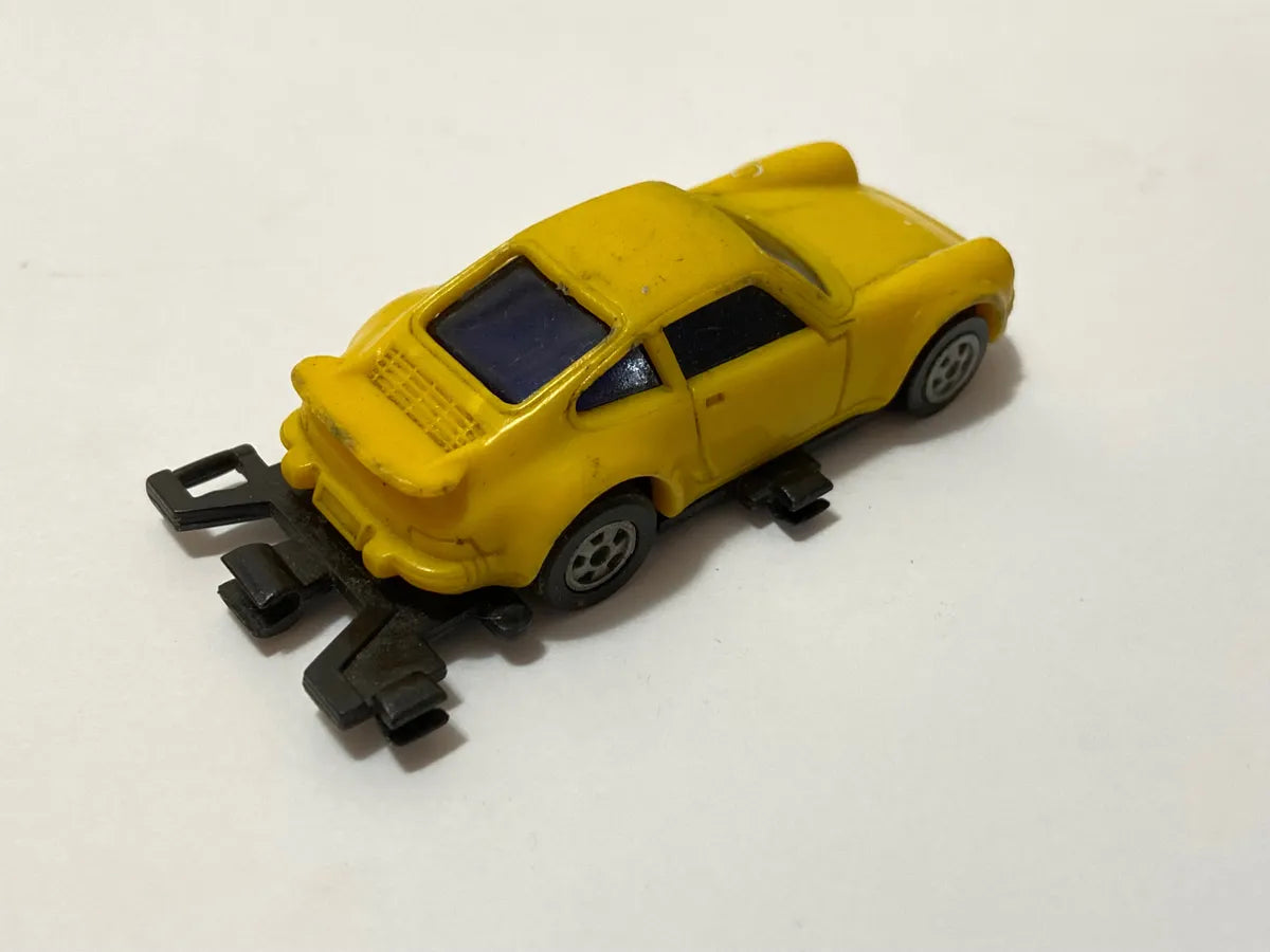 Carrinho Porsche Amarelo Glasslite Anos 80 - Raro Amarelo