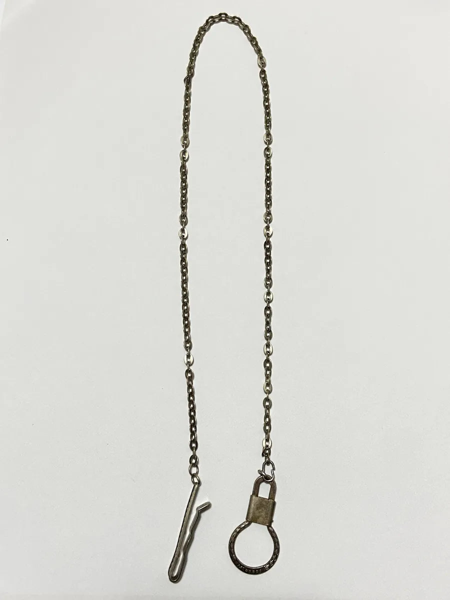 Prendedor De Gravata Antigo Com Corrente E Fecho Cor Prata Prateado