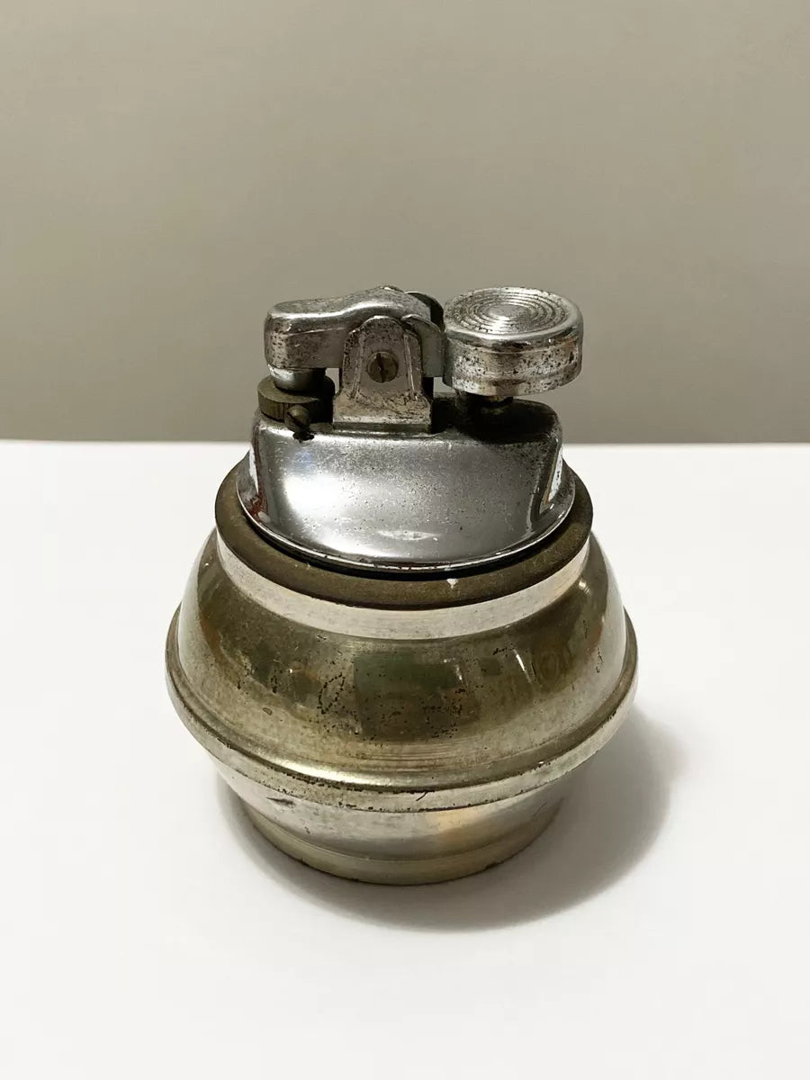 Isqueiro Antigo De Mesa Redondo Cor Prata