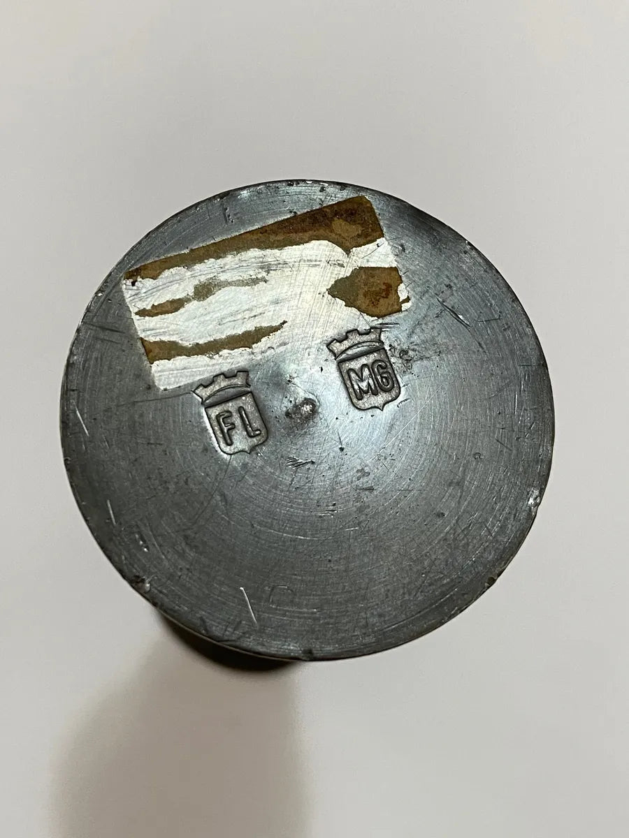 Vaso Solitário Antigo Em Estanho Prateado