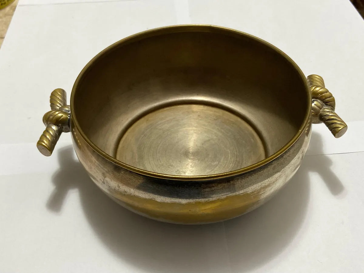 Antiga Tigela Em Metal Com Alças Ornamentais Corda