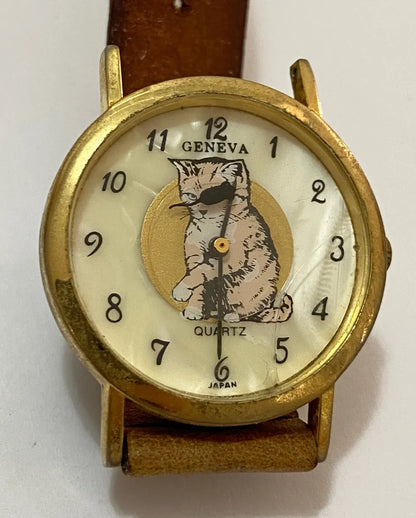 Relógio Antigo Geneva Gato Óculos Quartz Japan Dourado