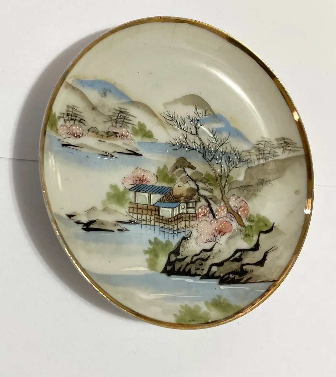 Prato Japonês Antigo Em Porcelana Pintado À Mão Colorido